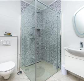 3 bedroom villa with infinity pool in Mlini, sleeps 6